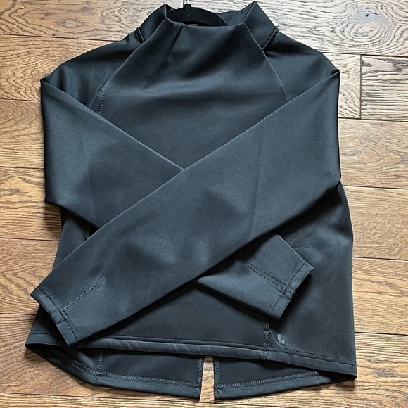 [Lolë] Spacer Funnel Neck - Black Beauty - XS - Picture 8 of 9